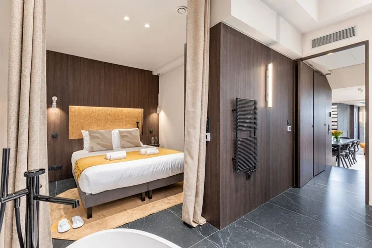 Flat Quai de Bourbon in Paris