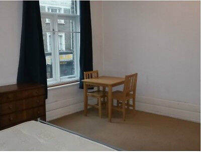 Room Heyford Avenue in Greater London