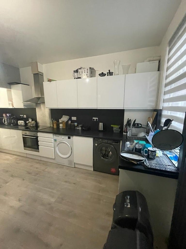Room Agbrigg Road in Wakefield