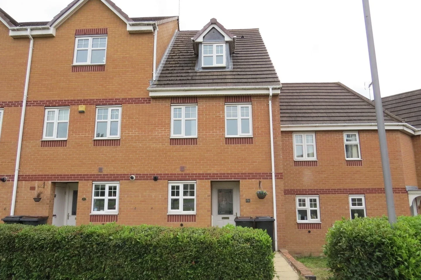 House Wisteria Way in Nuneaton and Bedworth