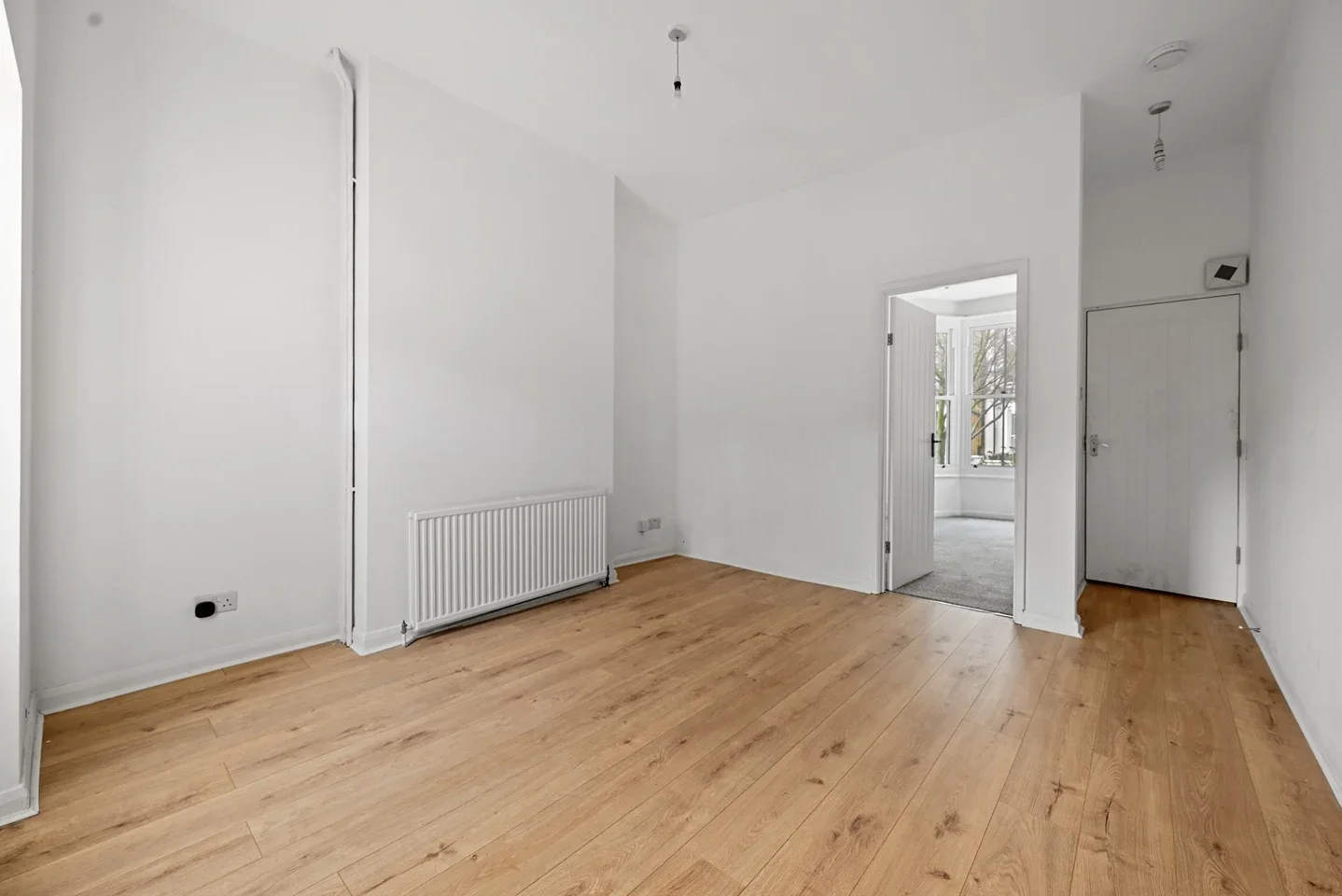 Room Nevill Road in Greater London