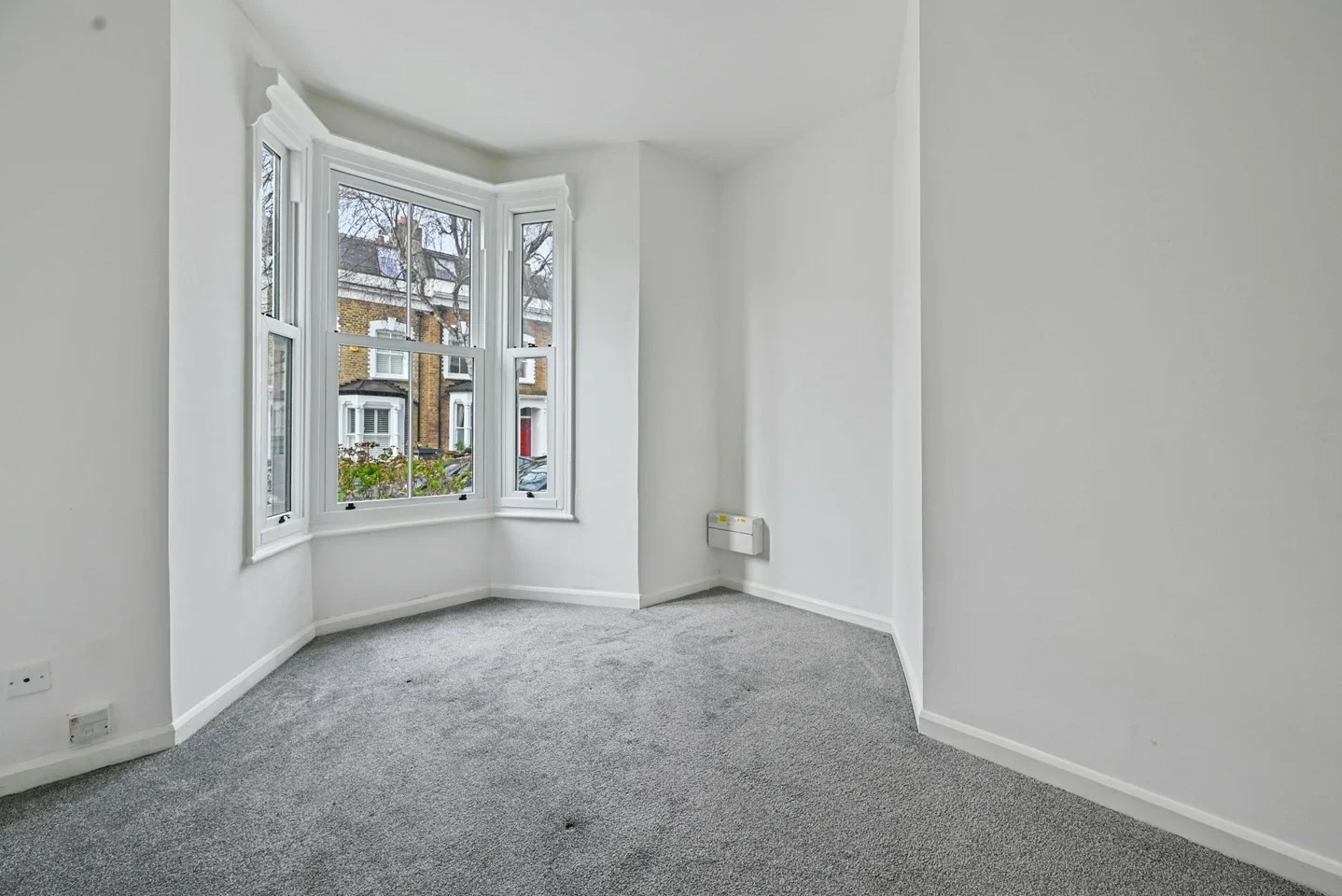 Room Nevill Road in Greater London