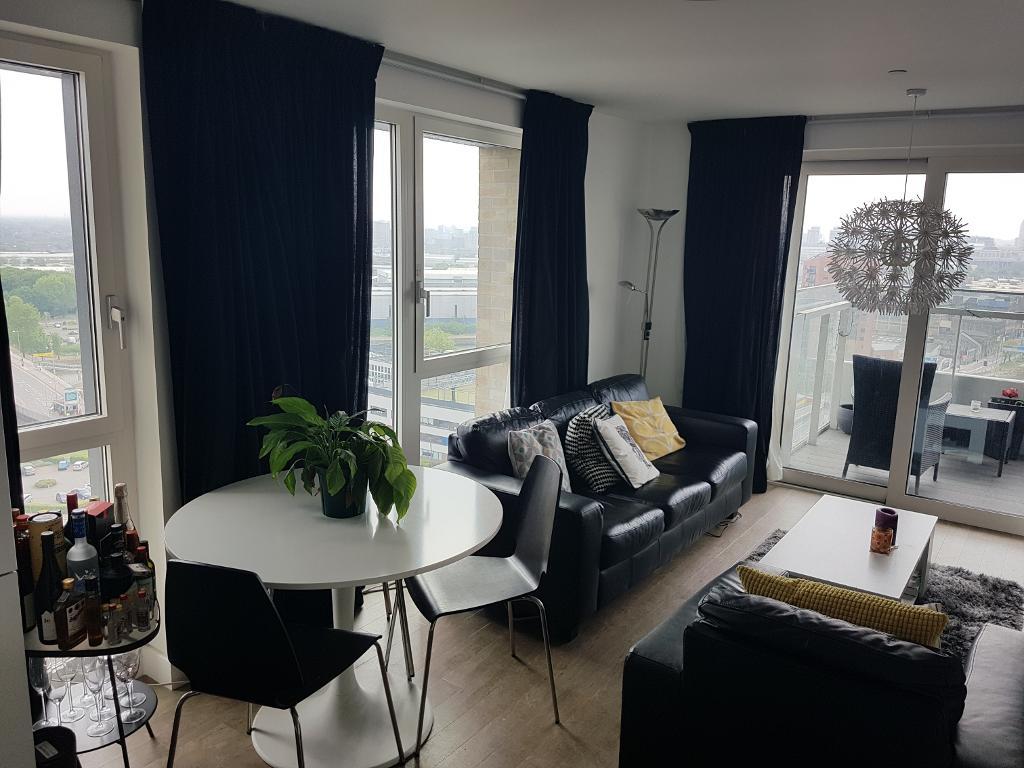 Flat Jefferson Plaza in Greater London