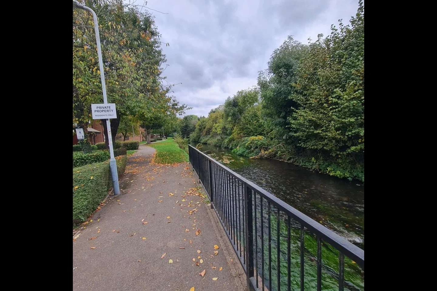 Flat Trout Road in Greater London