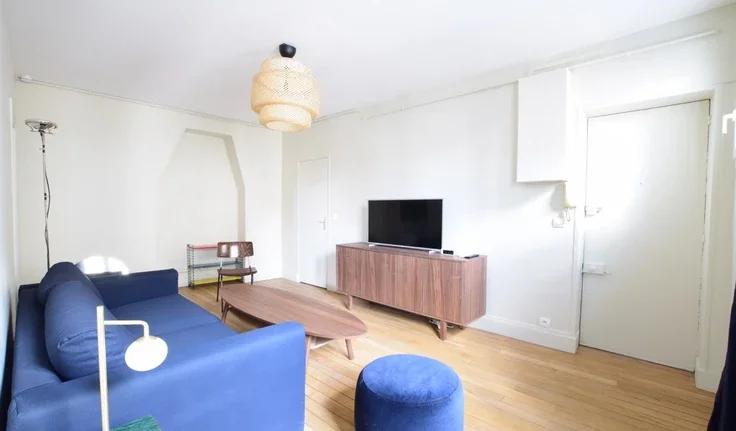Flat Rue Legendre in Paris