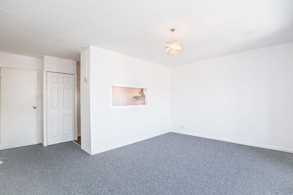 Flat Mellow Purgess Close in Basildon