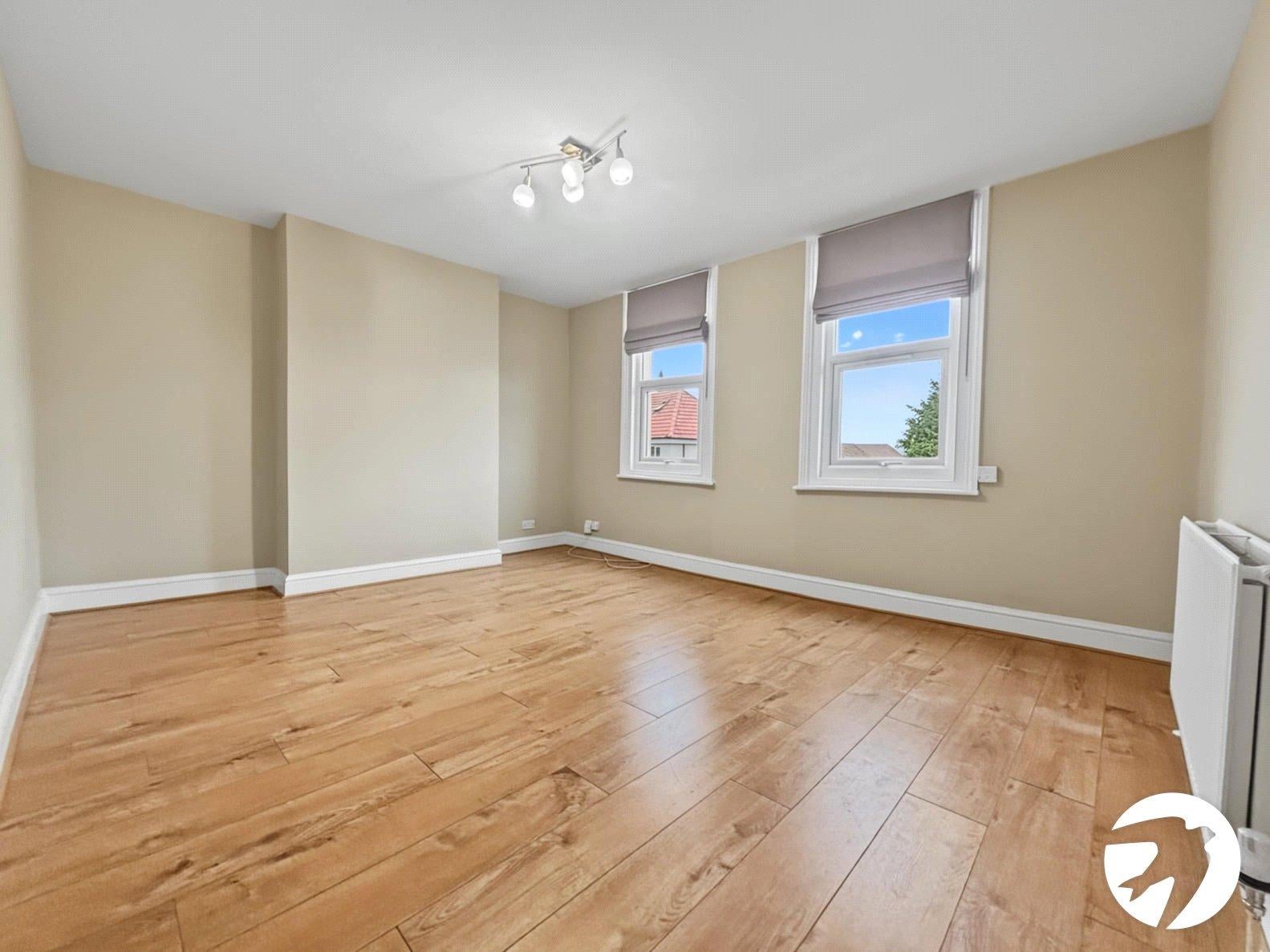 Flat Upper Abbey Road in Greater London