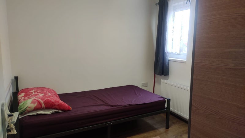 Room Gwendoline Avenue in Greater London
