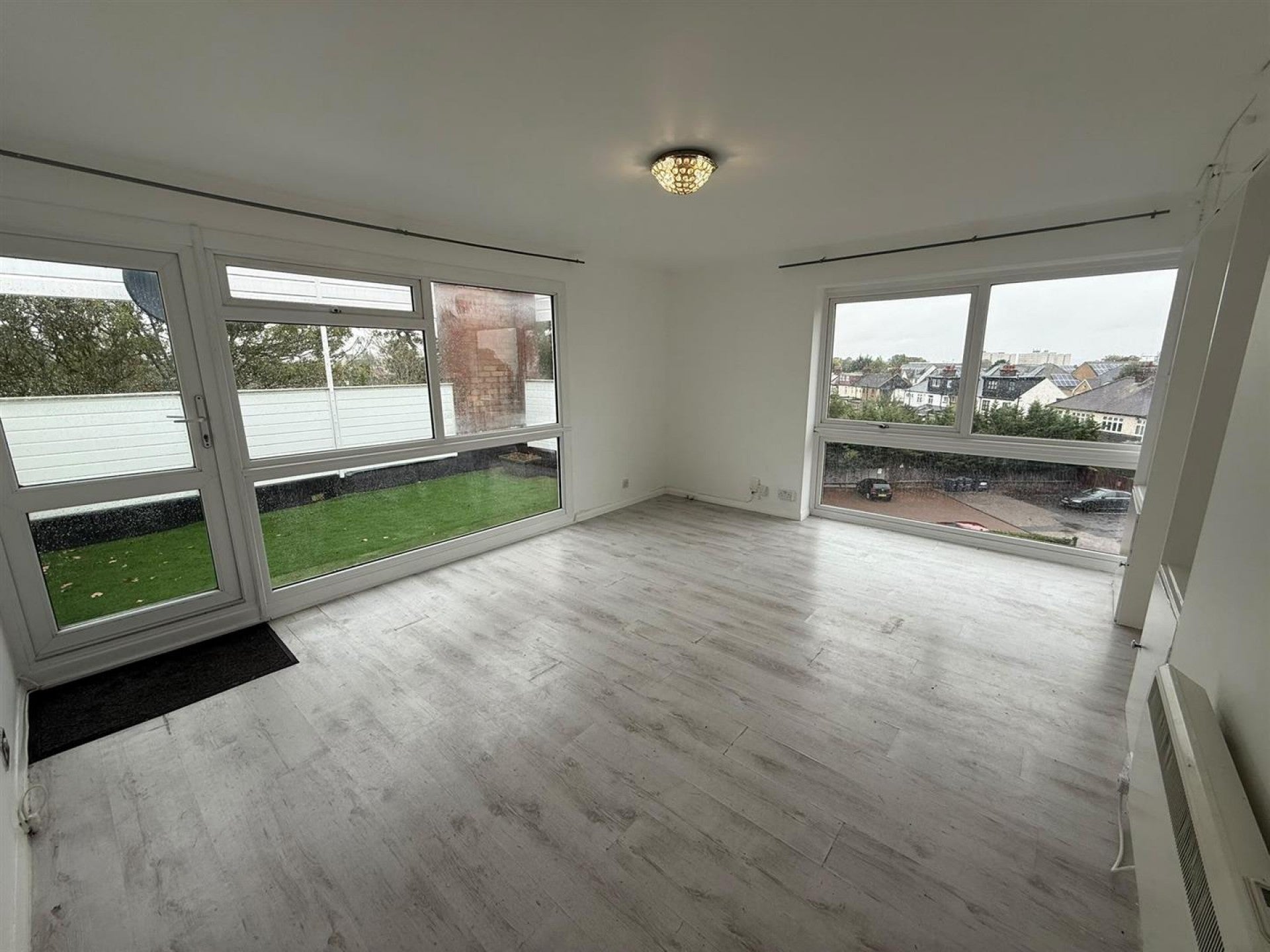 Flat Avalon Close in Greater London