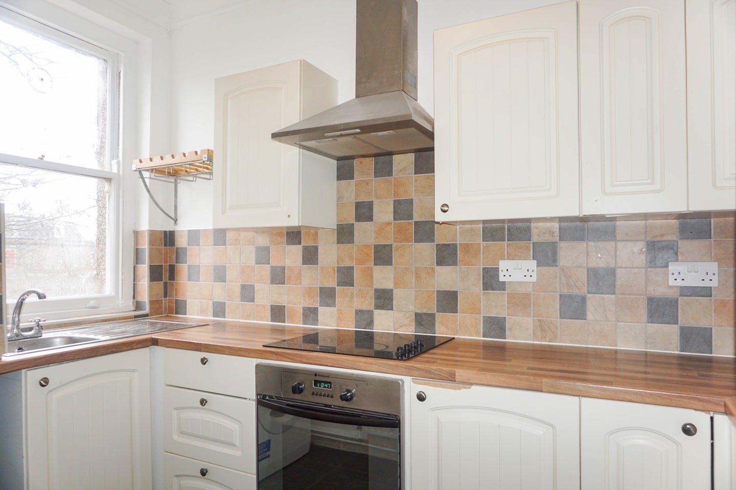 Flat Tonbridge Road in Maidstone