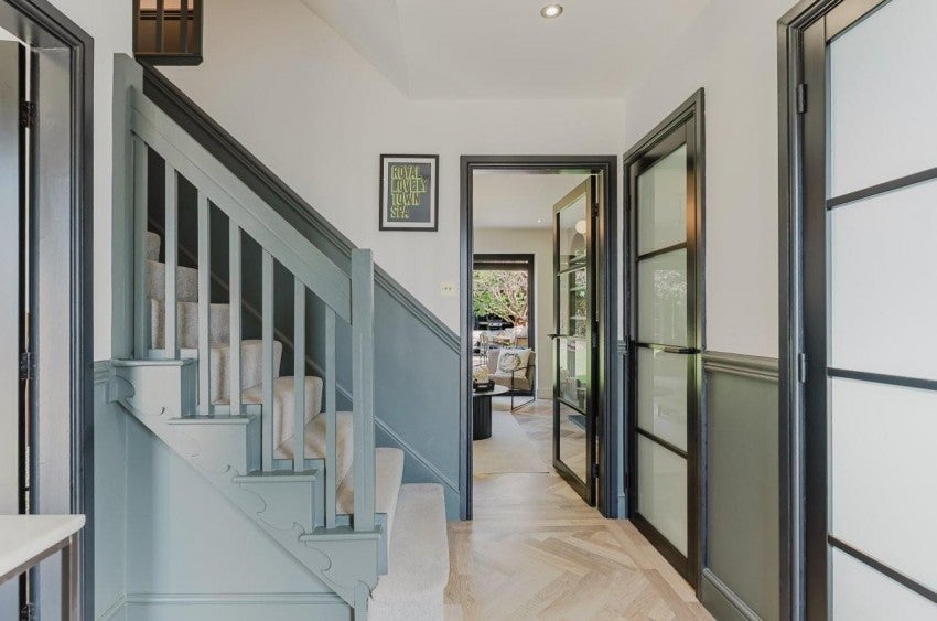 Flat Warren Close in Royal Leamington Spa