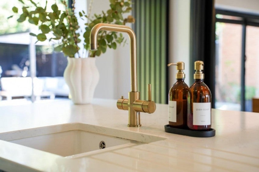 Flat Warren Close in Royal Leamington Spa