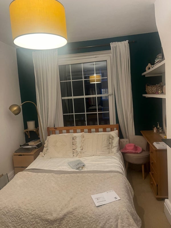 Room Clayton Street in Greater London