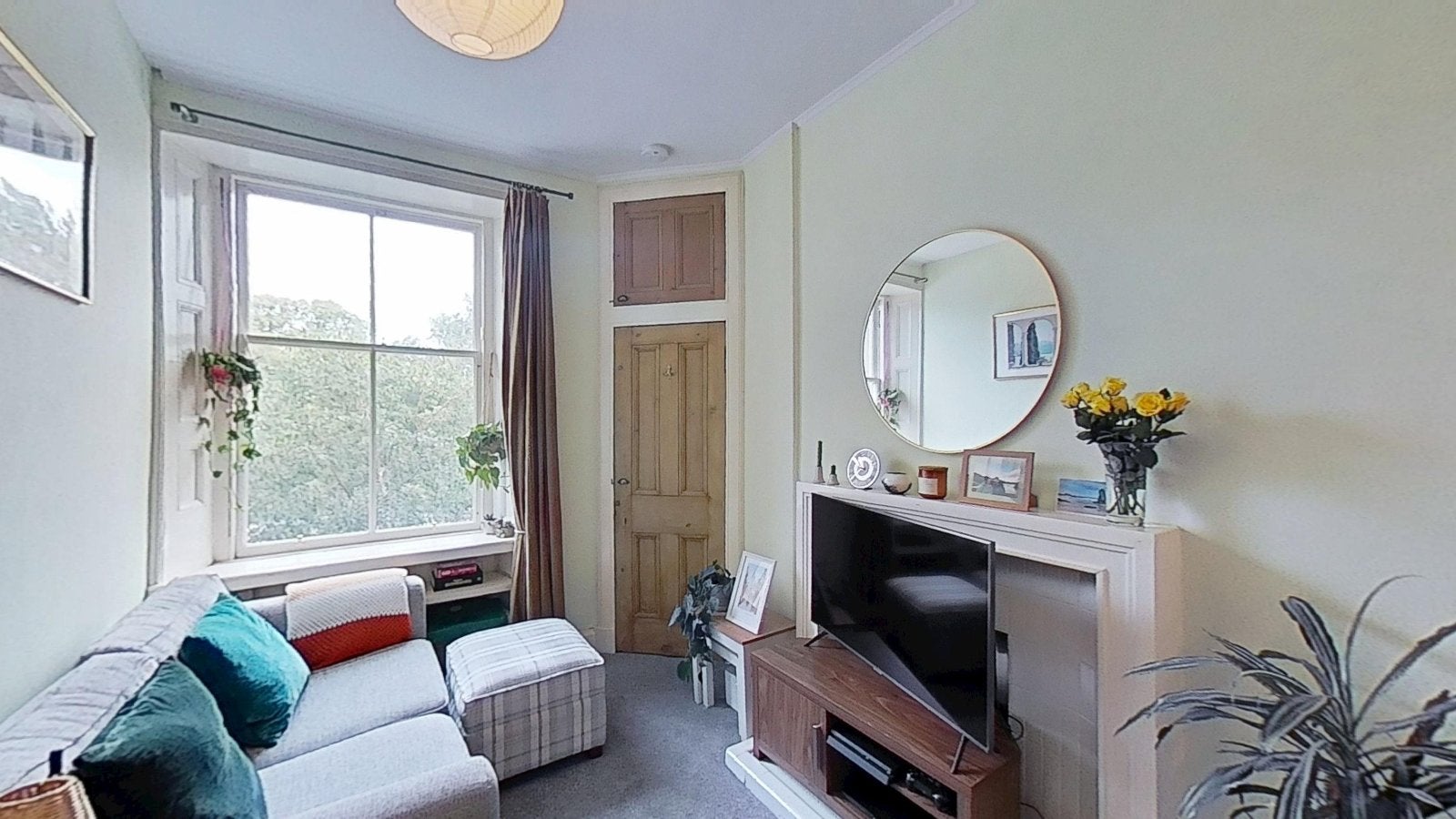 Flat Balcarres Street in City of Edinburgh