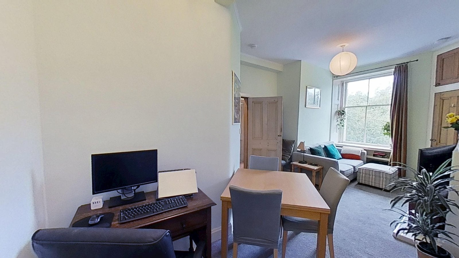 Flat Balcarres Street in City of Edinburgh