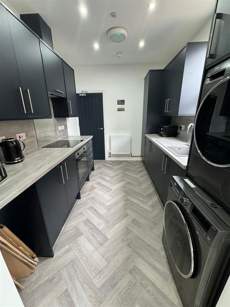 Room Abbey Road in Sandwell