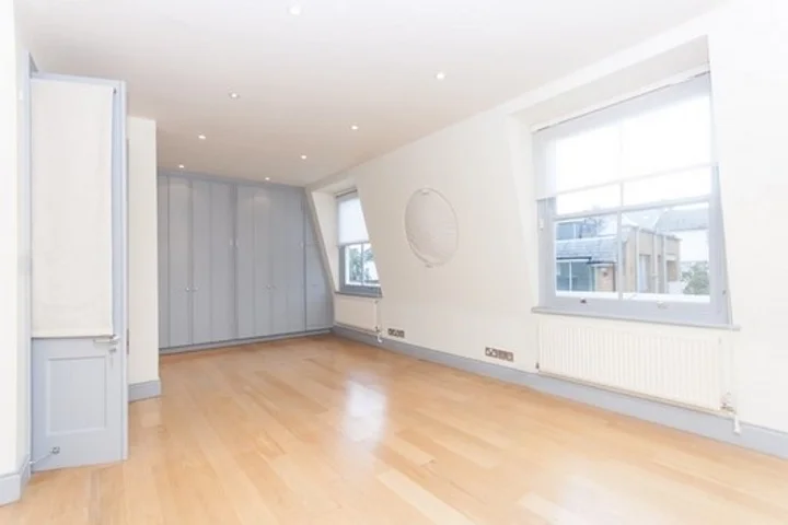 House Adam and Eve Mews in Greater London