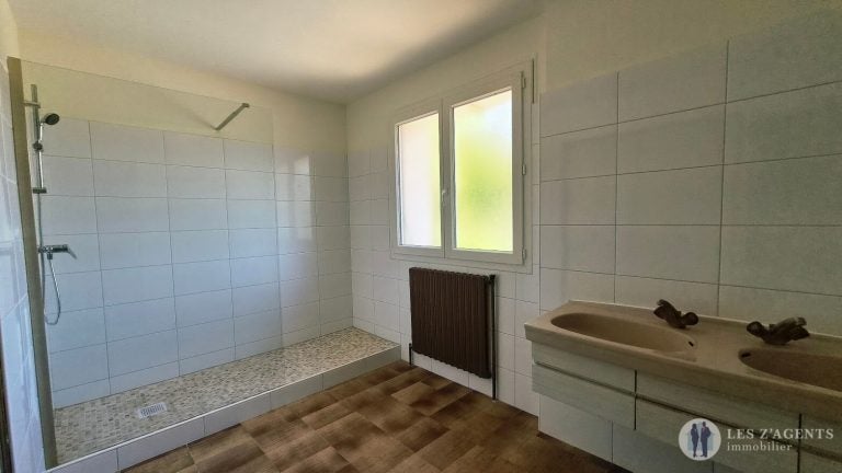 Appartement Rue Flora Tristan à Saint-Martin-d'Hères