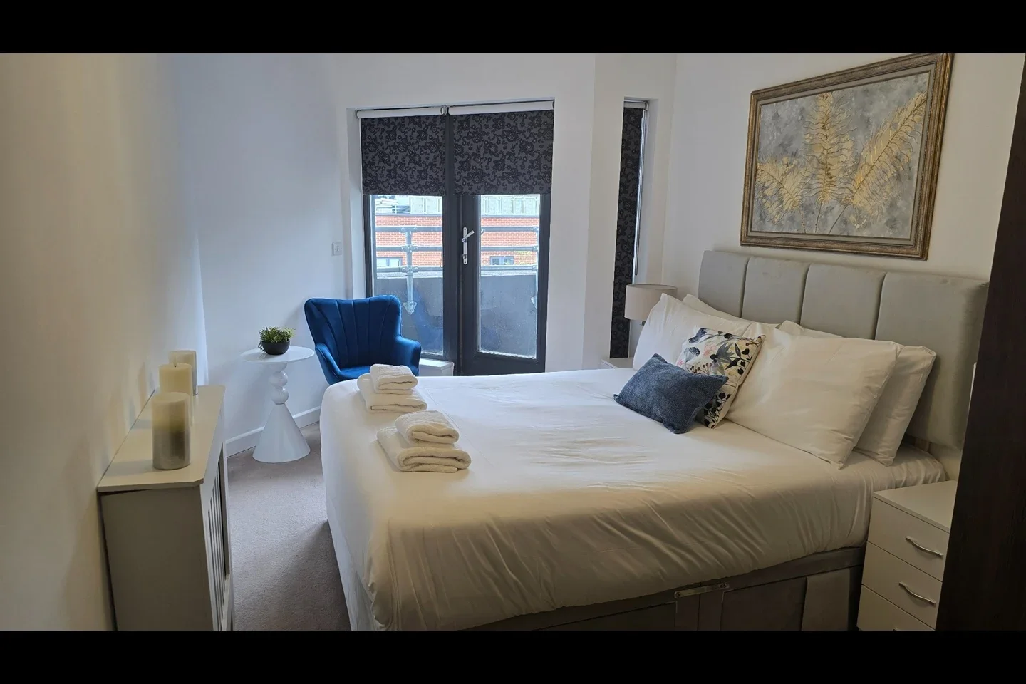Flat Sunningdale Gardens in Greater London