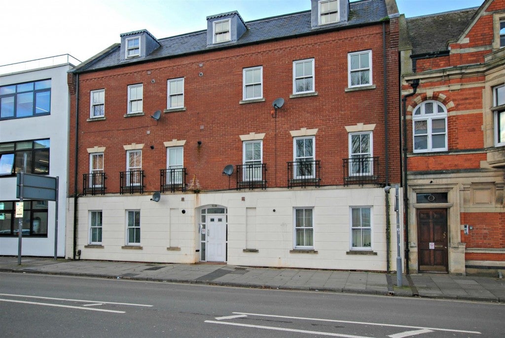 Flat Ambrose Street in Cheltenham