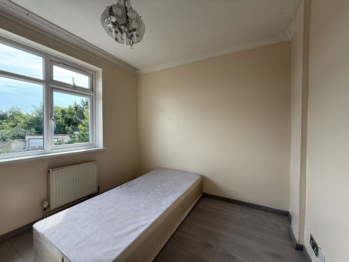 House Nightingale Road in Greater London