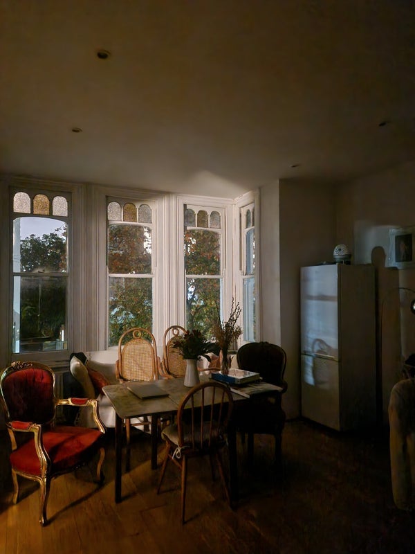 Room Ennismore Avenue in Greater London
