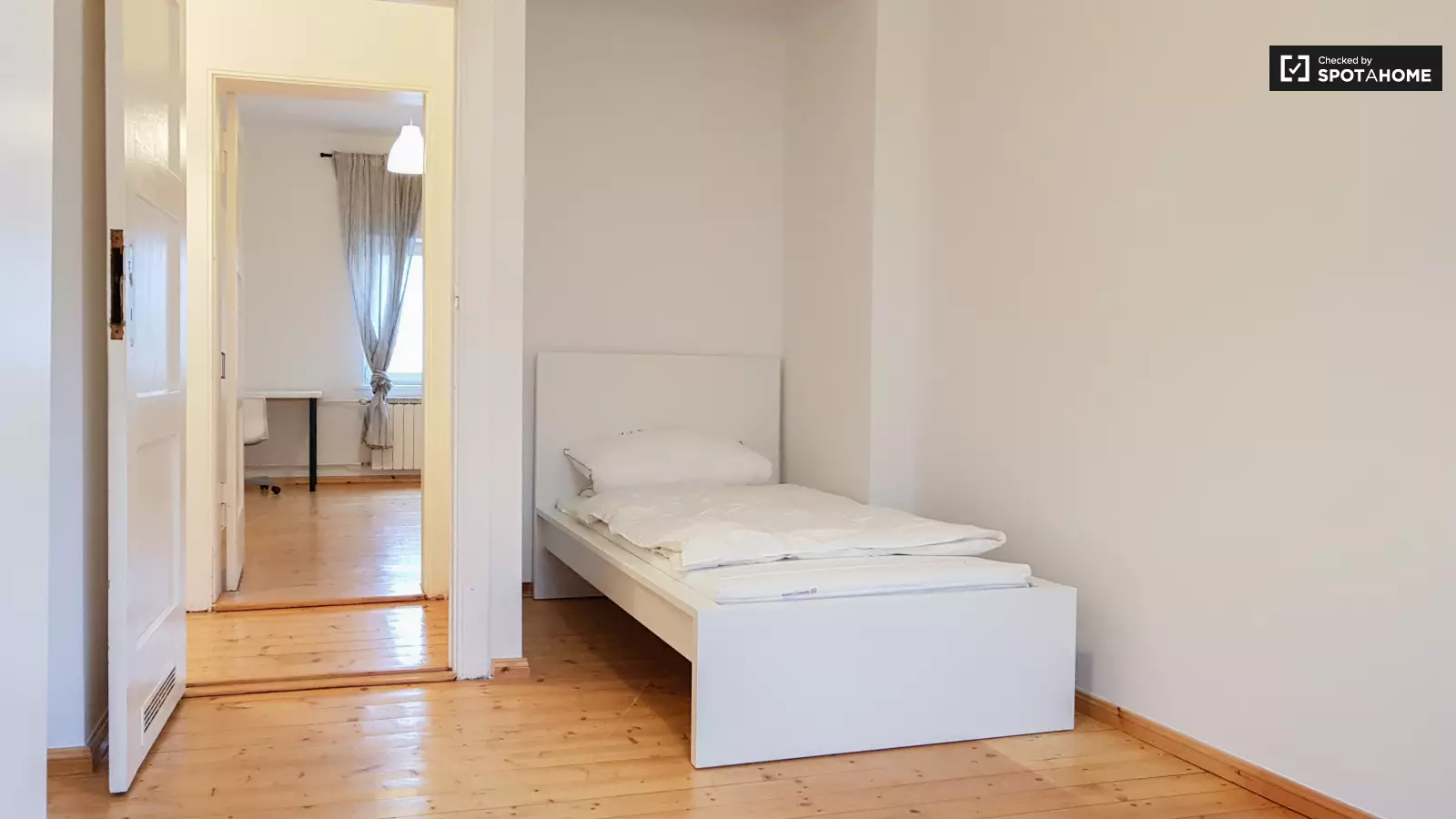 Wohnung Aronsstraße in Berlin