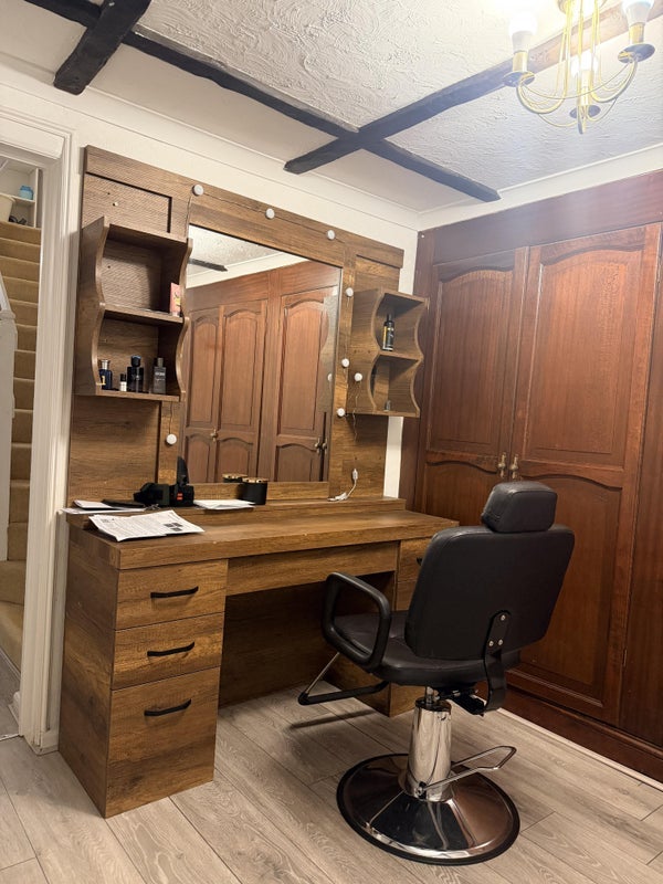 Room North Grove in Harlow
