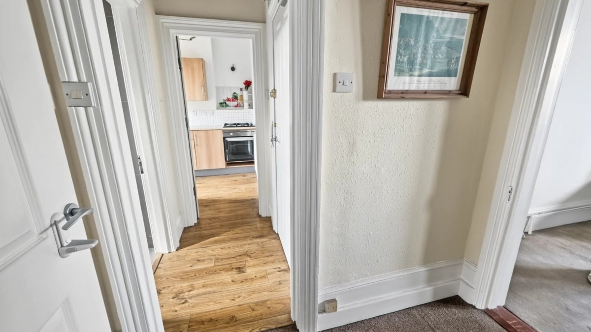 Flat Caerau Road in Newport