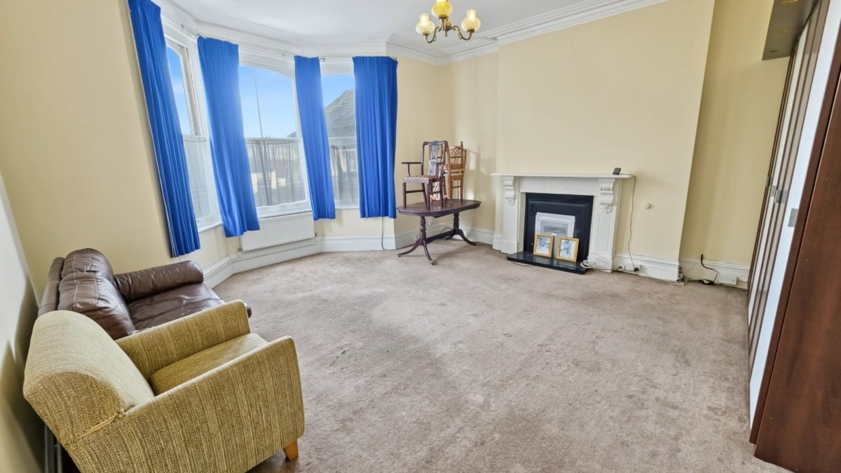 Flat Caerau Road in Newport