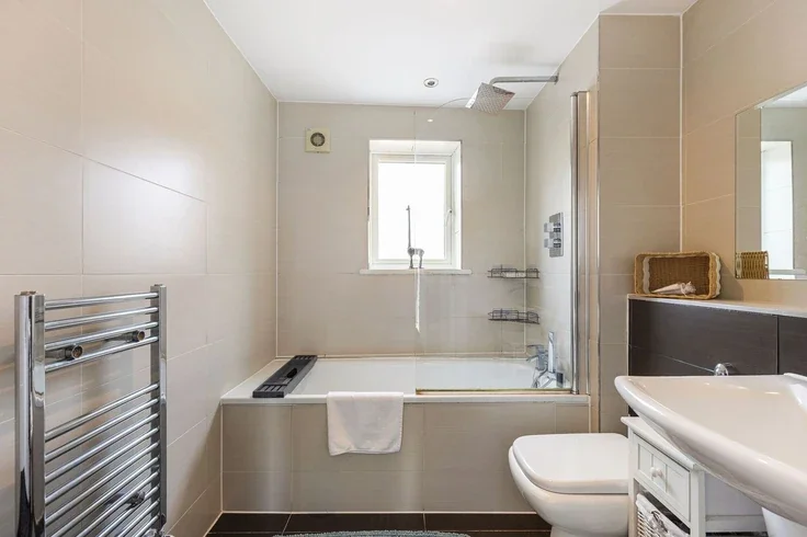 Flat Maitland Road in Greater London