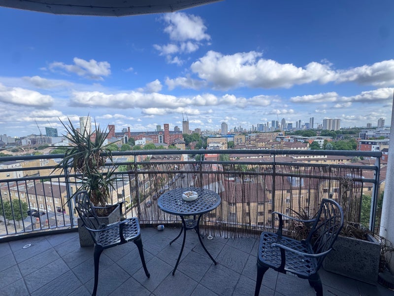 Room Pancras Way in Greater London