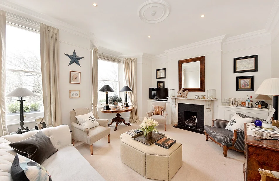 Flat Uverdale Road in Greater London