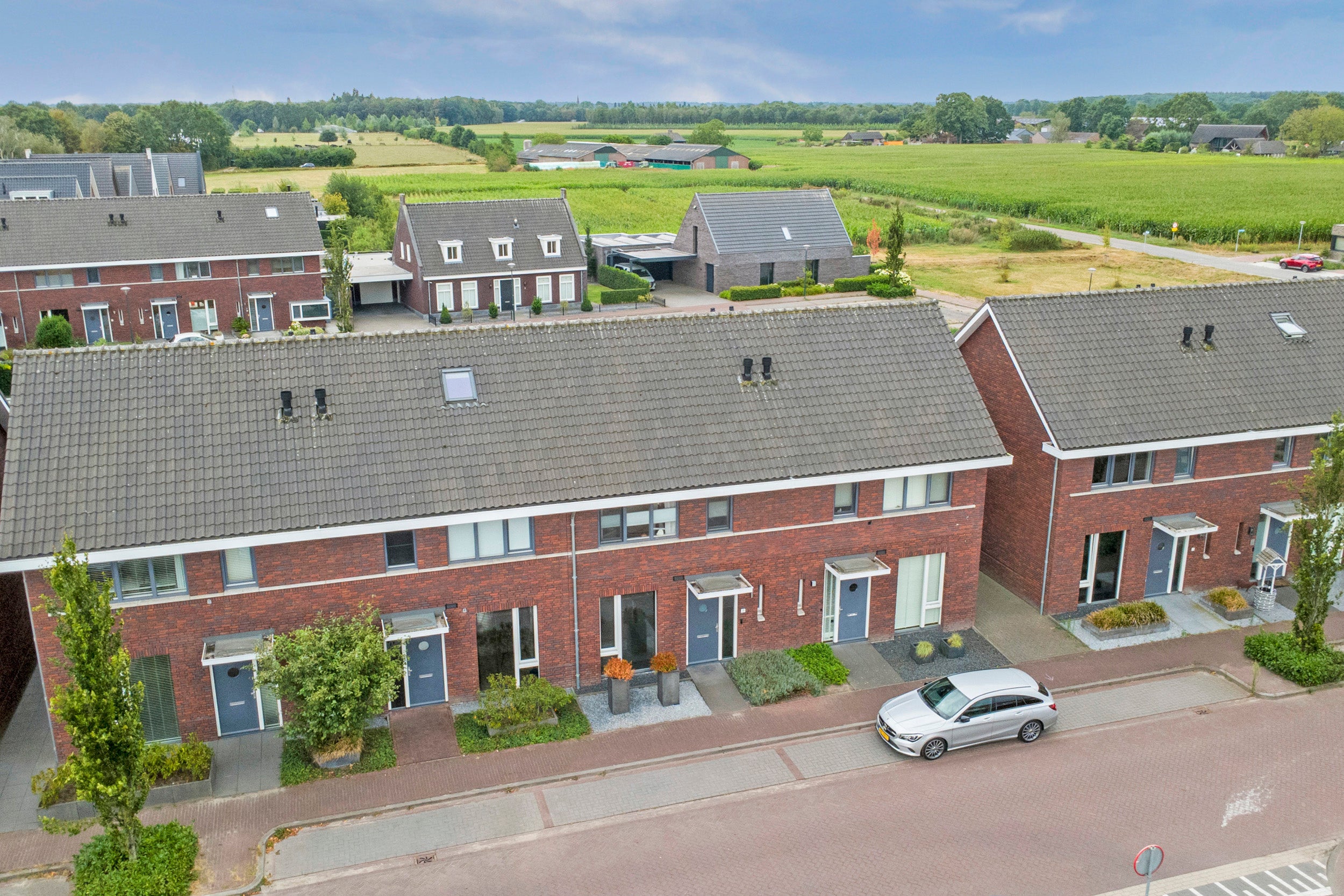 Tussenwoning te koop: Schoenmaker 11, Hilvarenbeek