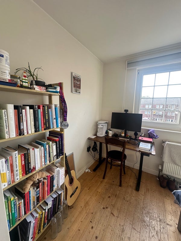 Room Pelly Road in Greater London