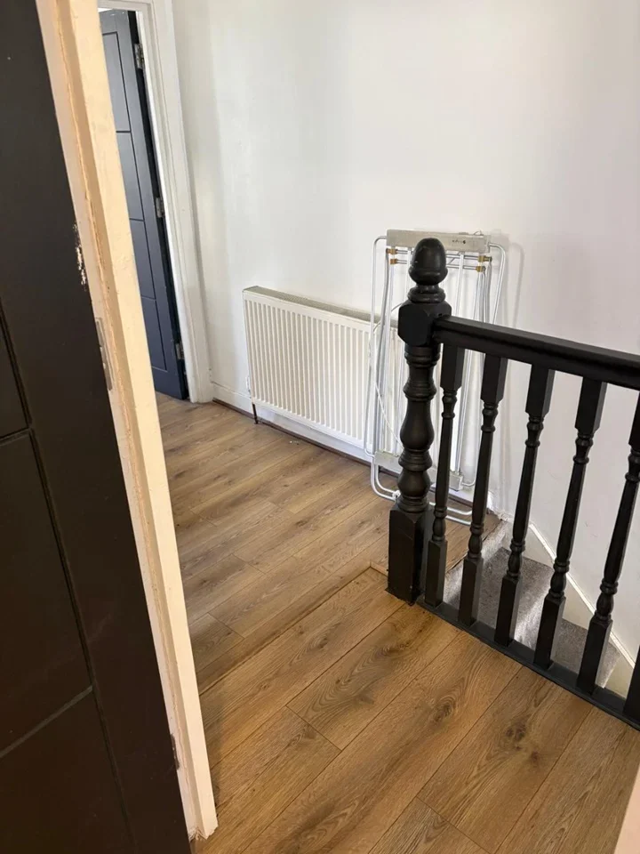 Flat Kimberley Road in Greater London