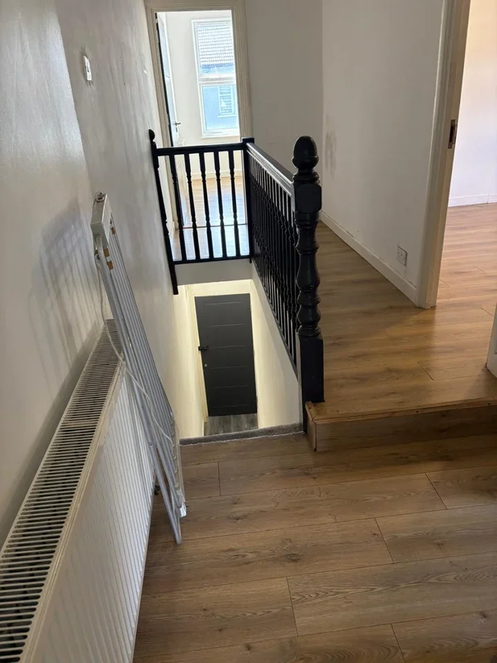 Flat Kimberley Road in Greater London