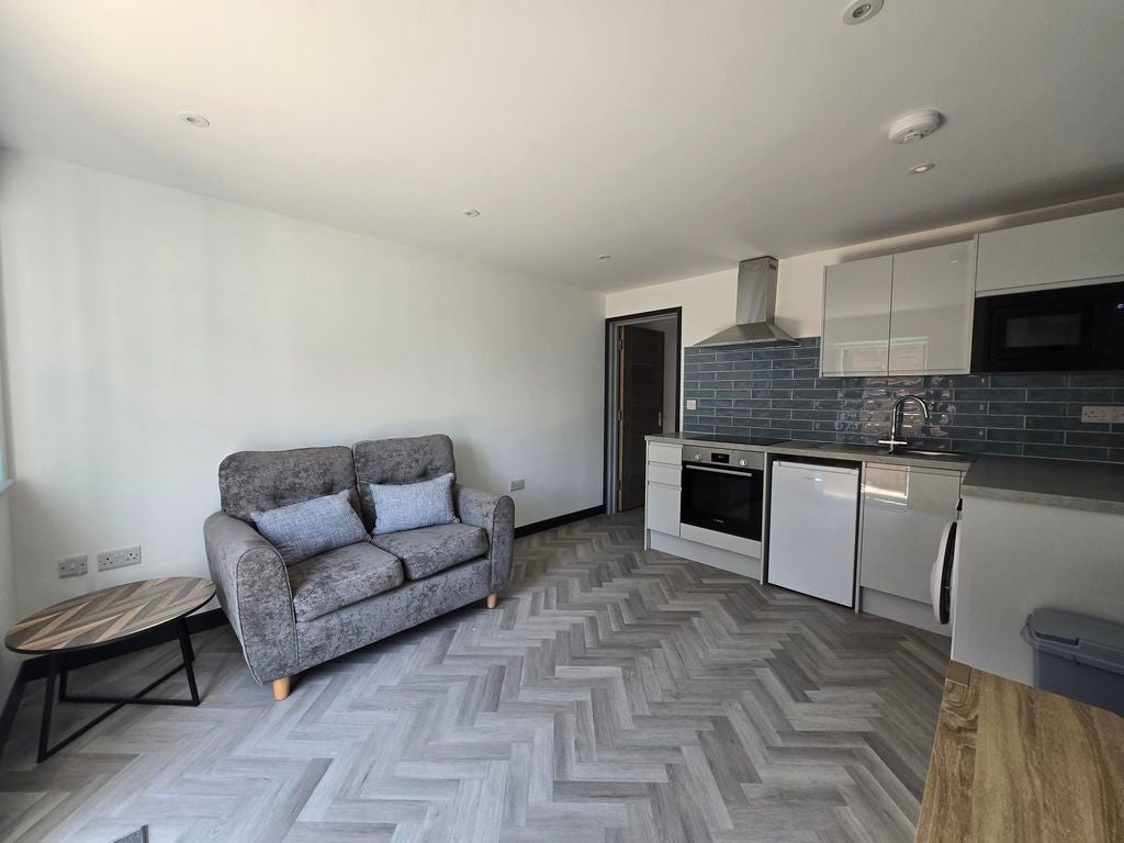 Flat Pershore Road in Birmingham