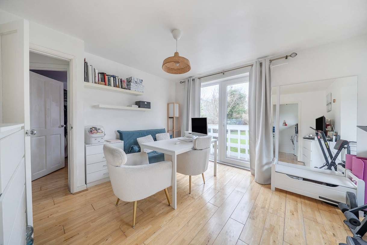 Flat Woodbury Park Road in Tunbridge Wells