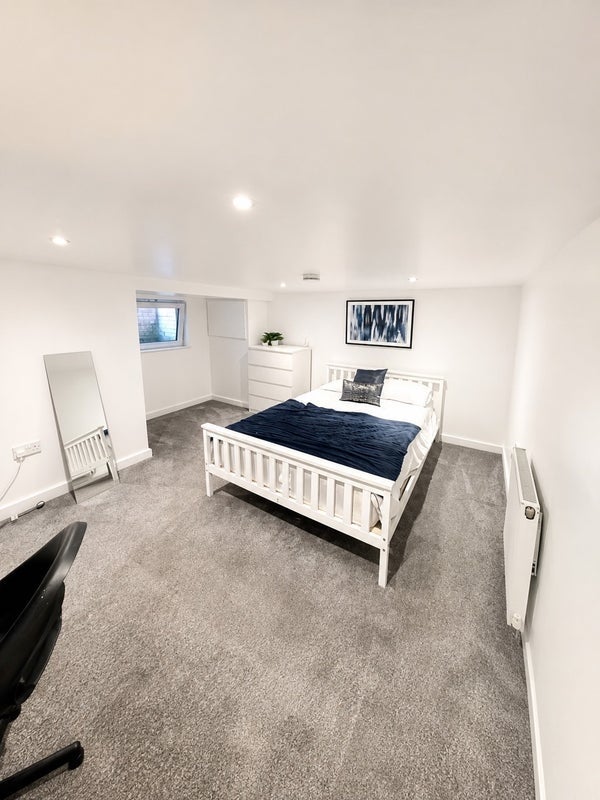 Room Rock Avenue in Gillingham