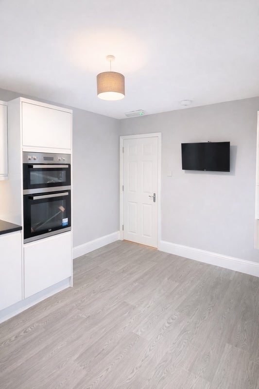 Room Rock Avenue in Gillingham