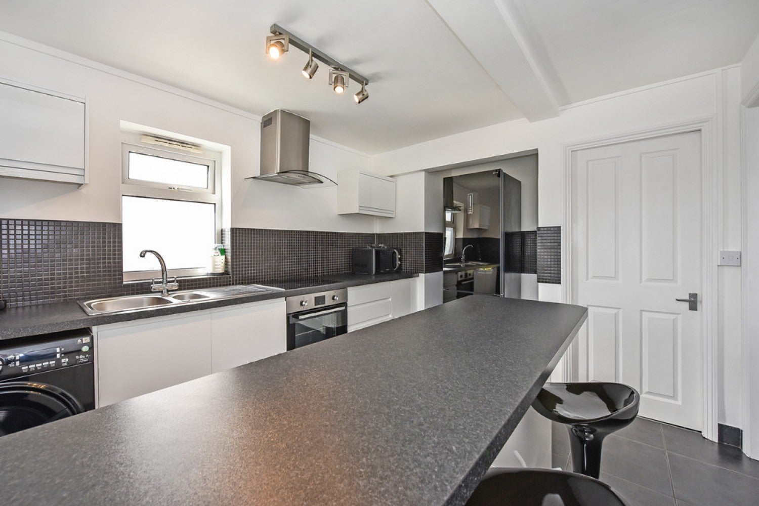 Flat Winnall Manor Road in Winchester