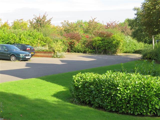 Flat Wimborne Crescent in Milton Keynes