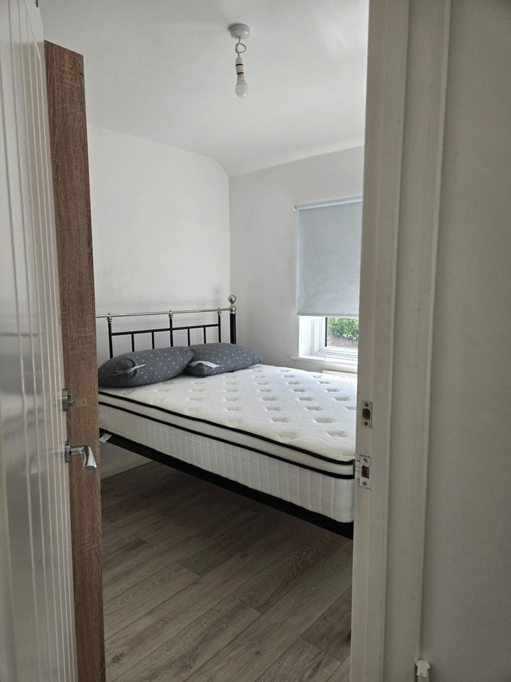 Room Joslin Road in Purfleet-on-Thames