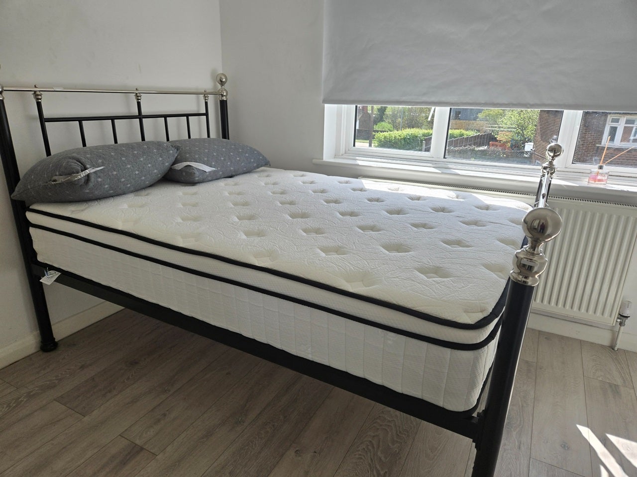 Room Joslin Road in Purfleet-on-Thames