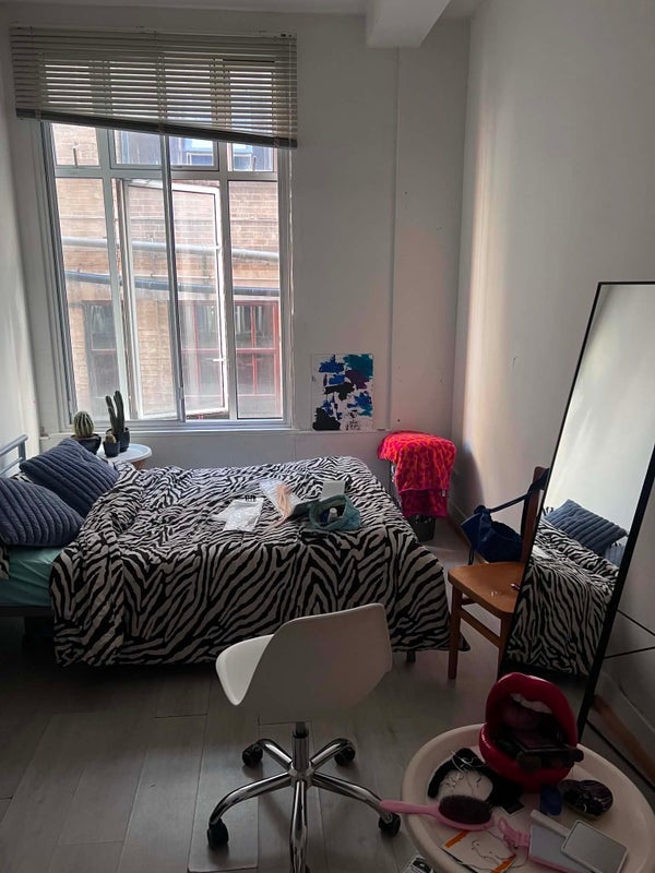 Room Granby Street in Leicester