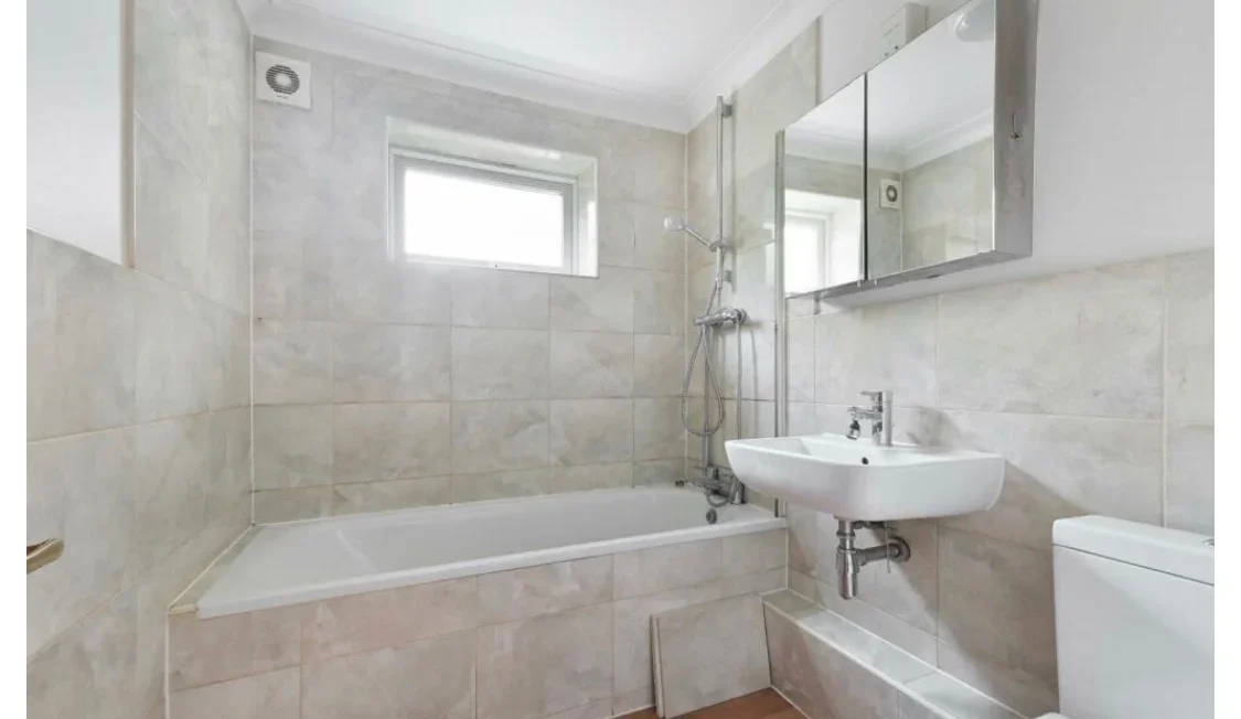 Flat Bluegates in Epsom and Ewell