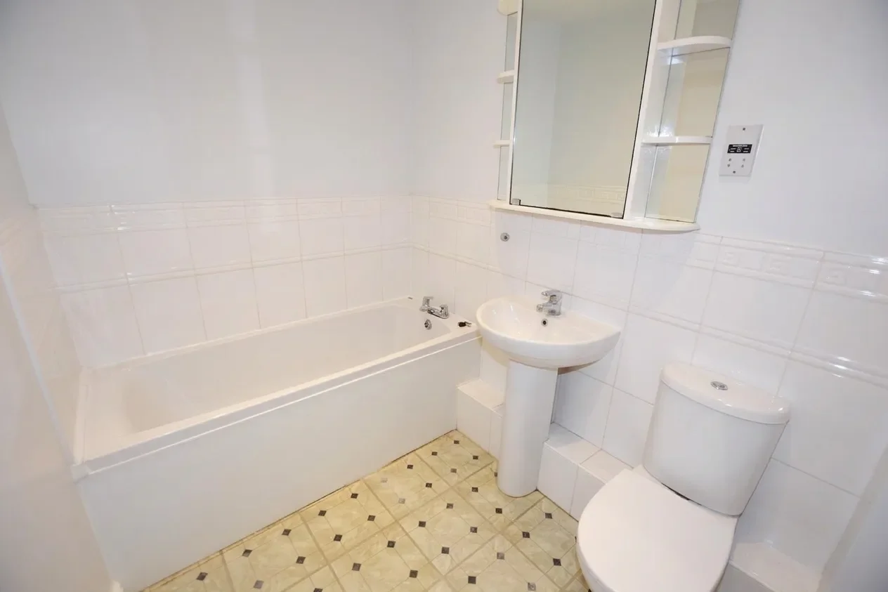 Flat Whitehall Close in Hertsmere