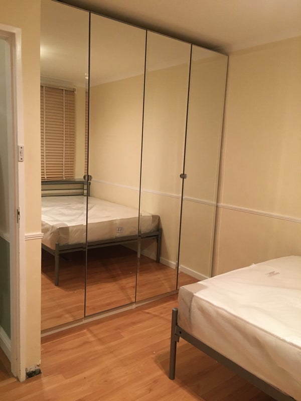 Room Gloucester Way in Greater London