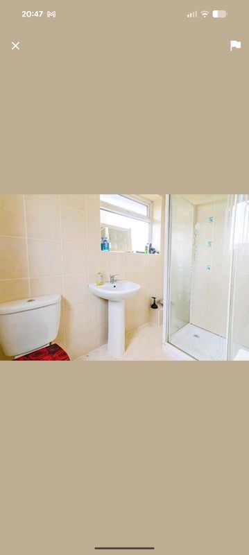 Room Bolton Road in Radcliffe